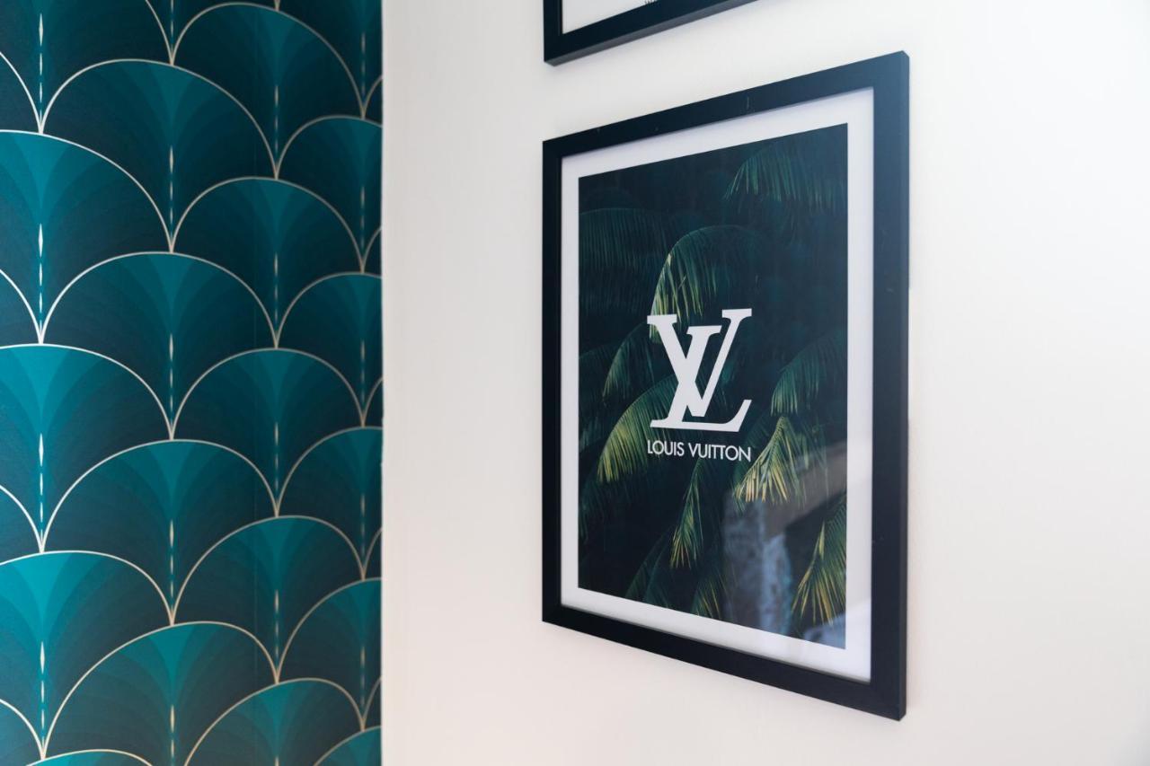 Maevela Apartments - Ultra Lavish Luxury 2 Bed Apartment City Centre - With Balcony - Free Secure Parking - Ps4 & Smart Tv'S Birmingham Eksteriør bilde