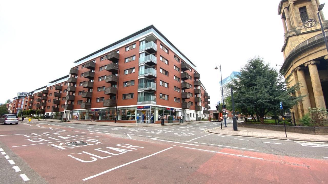 Maevela Apartments - Ultra Lavish Luxury 2 Bed Apartment City Centre - With Balcony - Free Secure Parking - Ps4 & Smart Tv'S Birmingham Eksteriør bilde